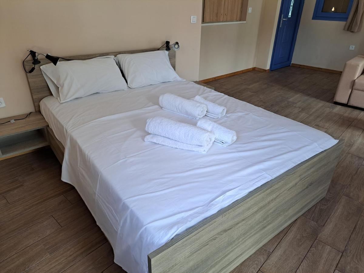 Blue Moon Apartment Agia Efimia 외부 사진
